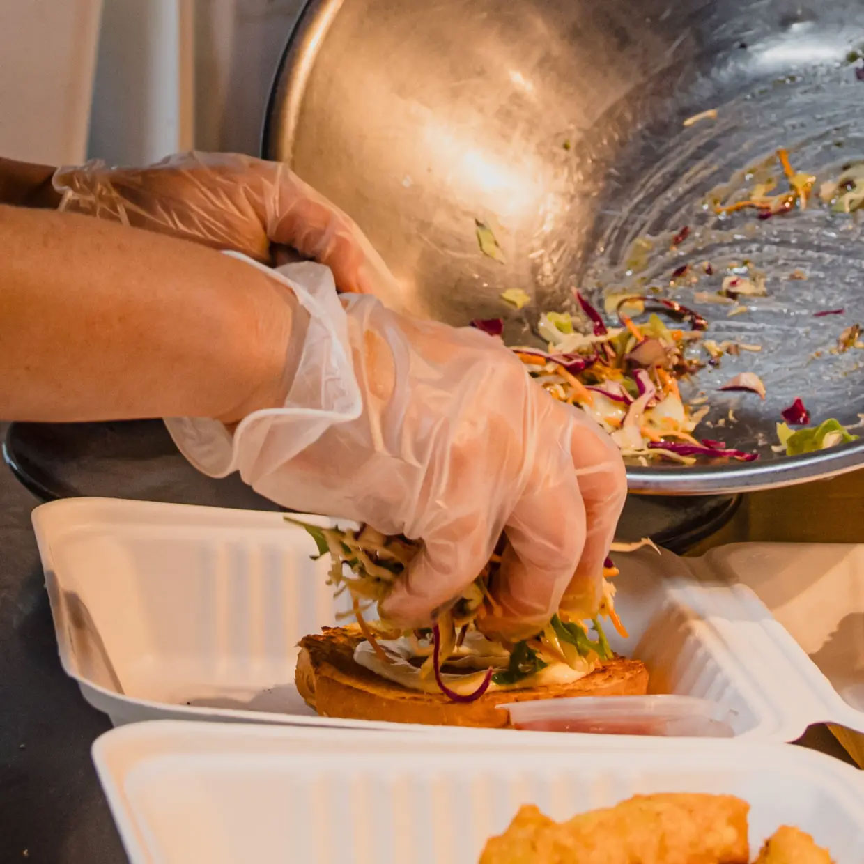 Bastion Vinyl Gloves Powder Free Clear X-Large | 100/Pack