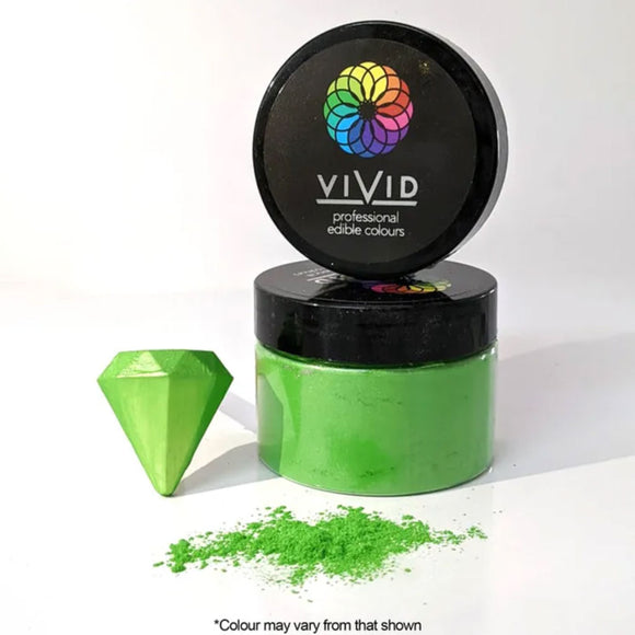 Vivid Leaf Green Edible Metallic Dust in pot with dust sprinkled in front and diamond painted to show colour